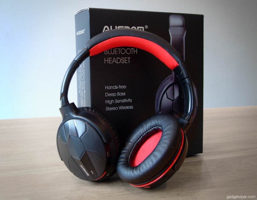 hands on review of the upgraded version of the Ausdom M40 bluetooth headphones - The M04S with NFC and bluetooth 4.0