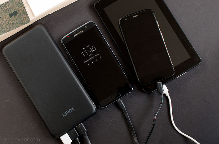 A review of the Aukey PB-Y14 - an ultra Slim high capacity 20000mAh power bank with Type-C output