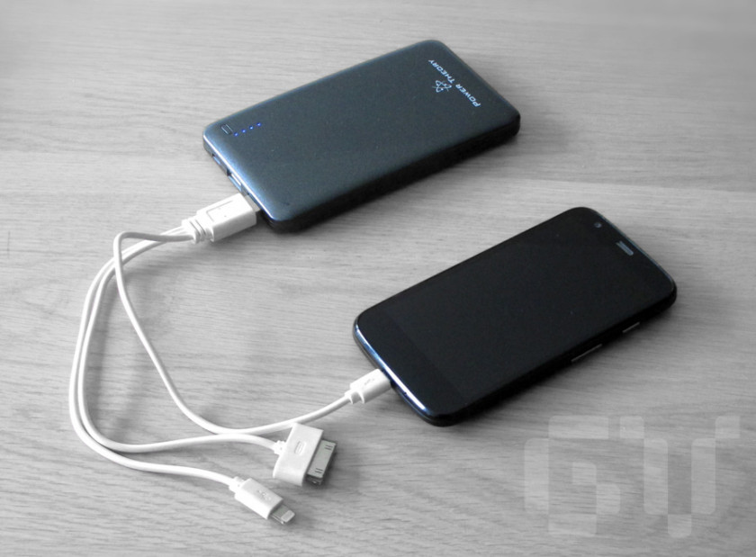 Power Bank 10000mAh by Power Theory connected to a Moto-G