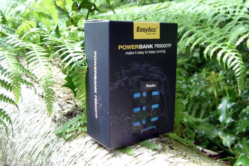 EasyAcc 9000mAh waterproof power bank boxed