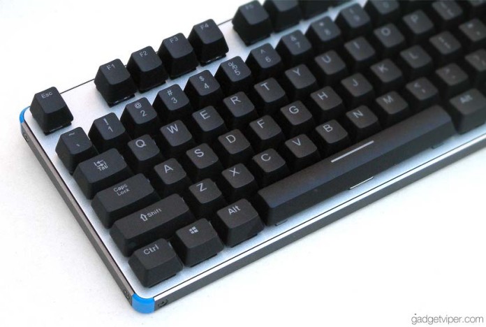 The Havit Mechanical gaming keyboard viewed in daylight without the baclit LED keys switched on