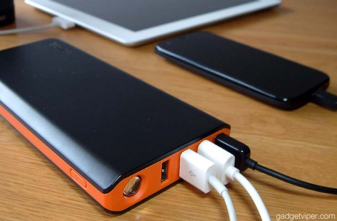 The EasyAcc Monster is a unique high capacity power bank thanks to it's double input ports for twice the recharging speed