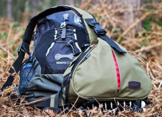 Caden K1 DSLR camera bag – a great hiking camera bag The Caden K1 DSLR camera bag review, a waterproof triangle bag for hiking with a backpack