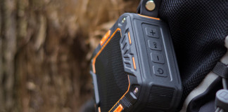 iClever Outdoor waterproof bluetooth speaker review The iClever IC-BTS03 Outdoor bluetooth speaker review