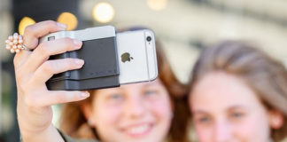 DSLR Your iPhone with Pictar The Pictar iPhone DSLR camera mod