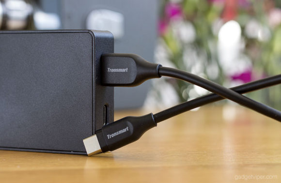 The Tronsmart Quick charge 3.0 Power Bank comes with a really high quality USB Type-C charging cable.