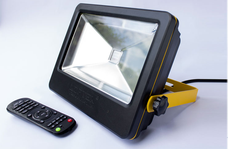 led floodlight with remote control