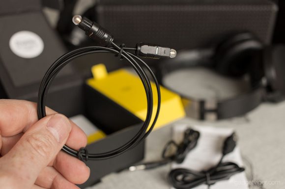 The TosLINK optical cable that comes with the HAVIT Bluetooth Receiver