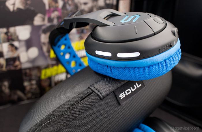 A closer look at the LED lights on the rear of the Soul X-TRA wireless headphones for running at night