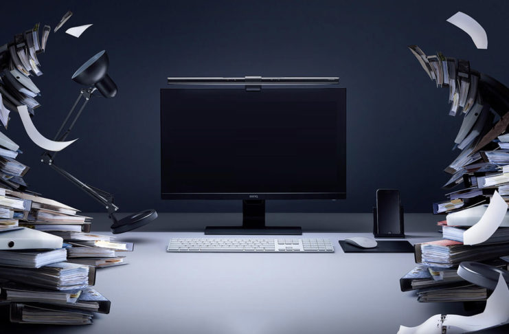 BenQ ScreenBar e-Reading LED Task Lamp Review – Declutter your Desk The BenQ WiT ScreenBar e-Reading LED Task Lamp Review